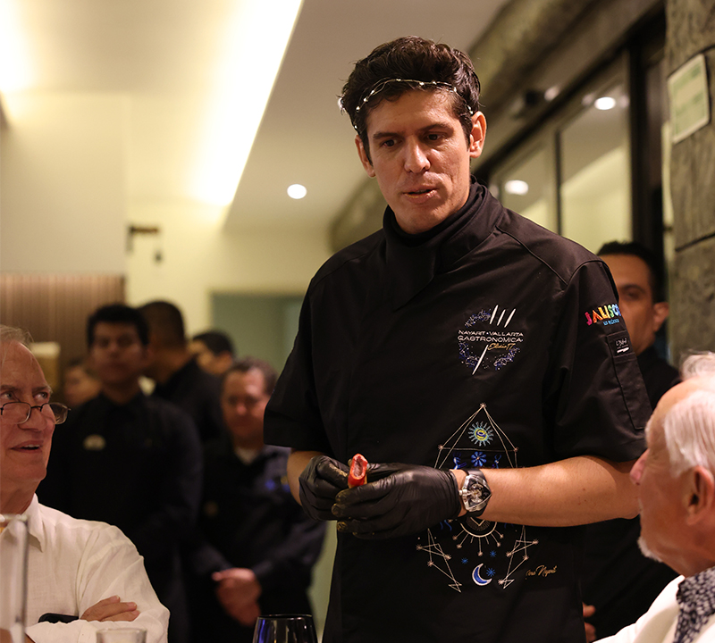 Chef Ángel Vázquez y Elías Sapién