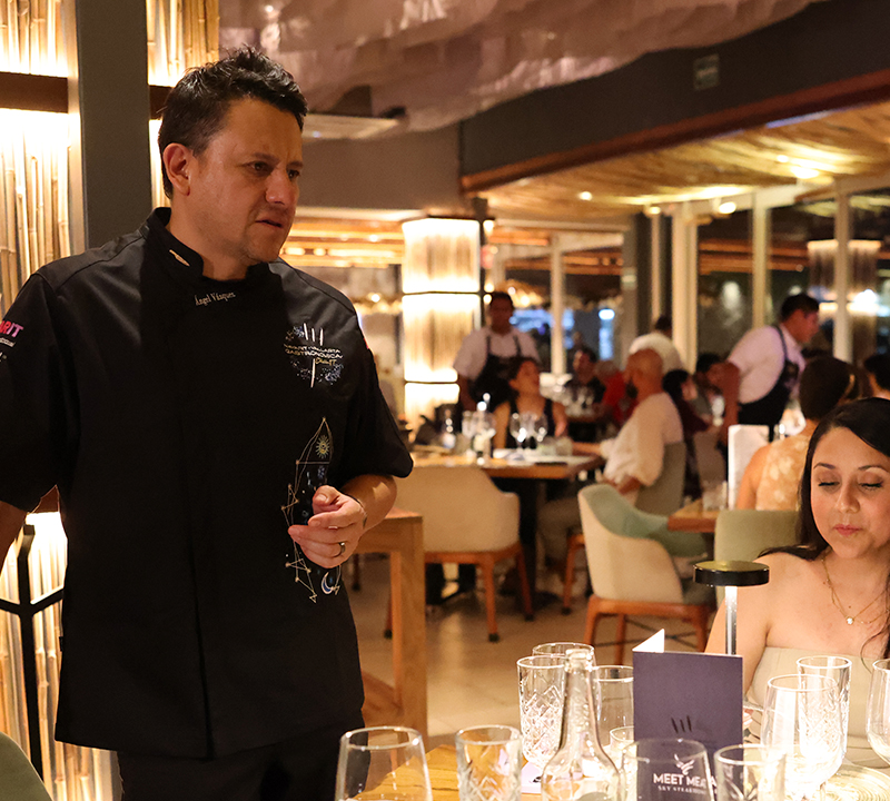 Chef Ángel Vázquez y Elías Sapién